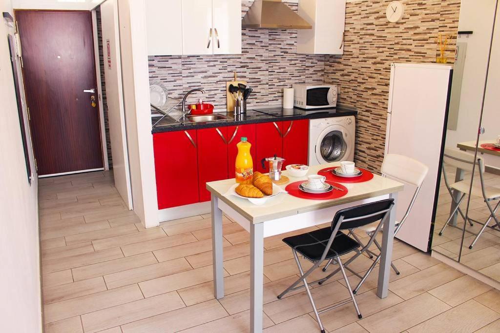 דירות קוסטה דל סילנסיו Apartamento Drago מראה חיצוני תמונה